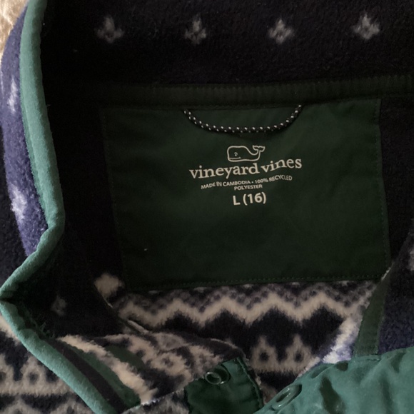 Vineyard vines boys size 16 fleece sweater snowflake theme - Picture 9 of 16